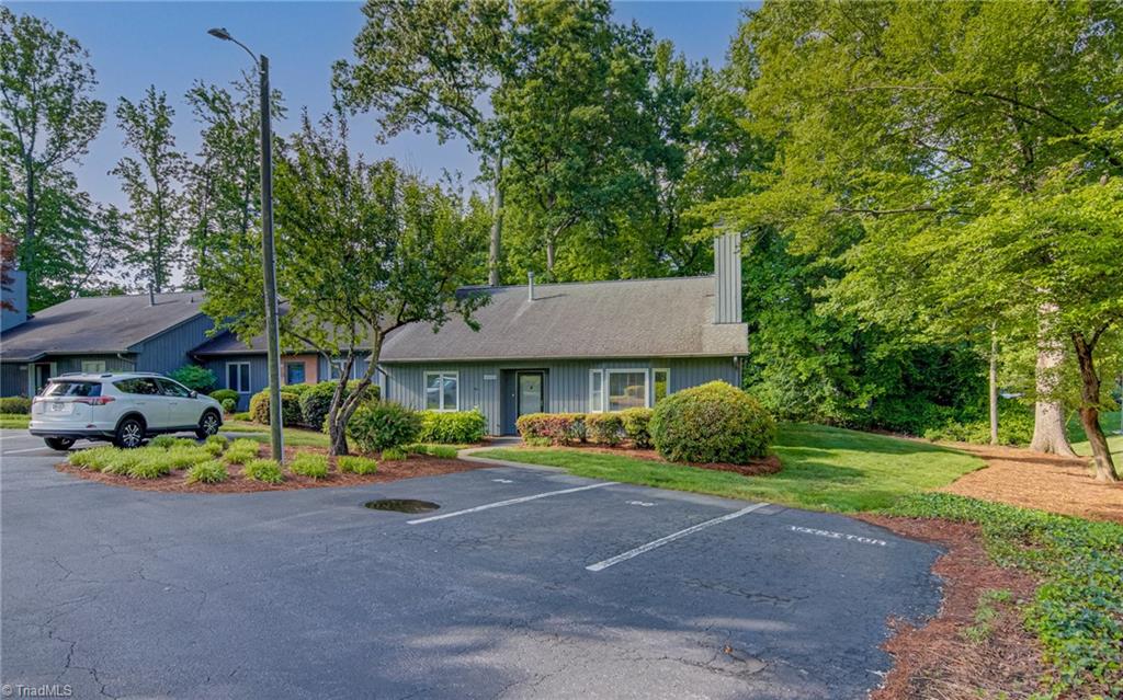 4600 Lake Jeanette Road, Greensboro, North Carolina image 2