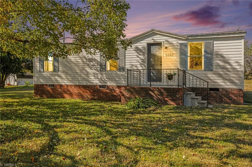 5662 Old Salisbury Road, photo 1 of 27