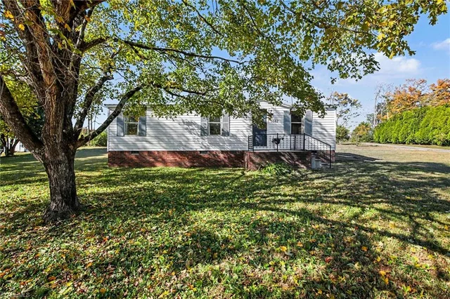 5662 Old Salisbury Road, photo 4 of 27