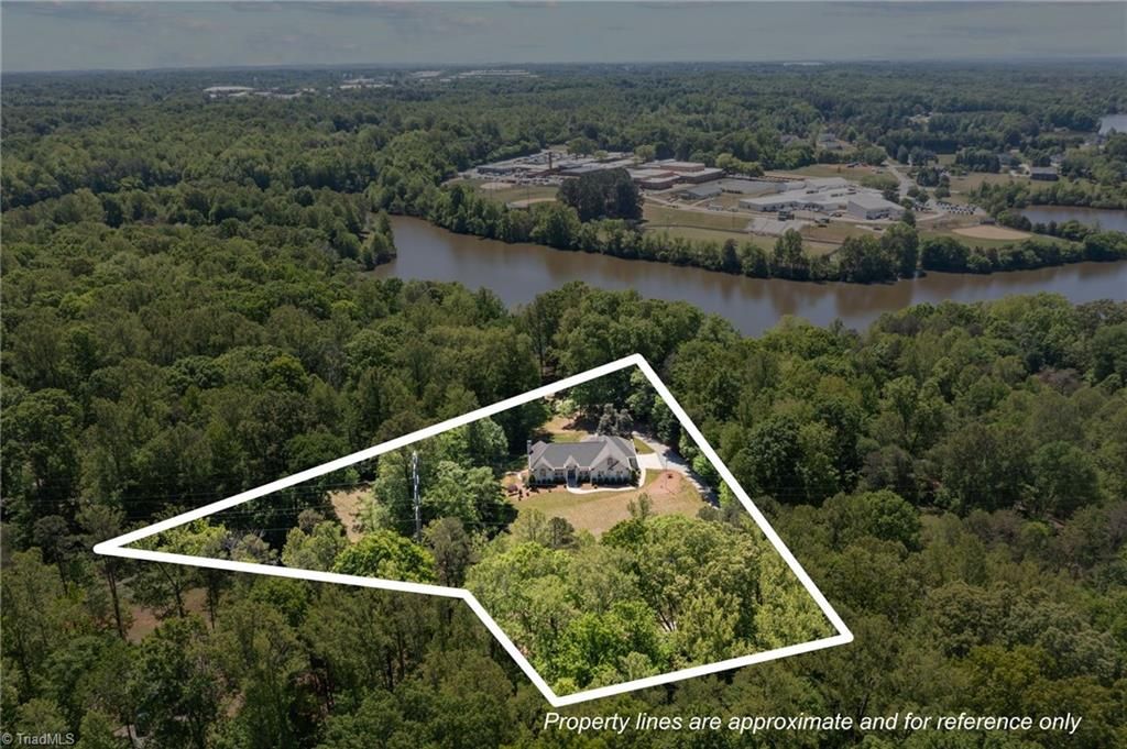 Photo of 1002 Pleasant Drive, Mebane, NC 27302 (MLS # 1217312)