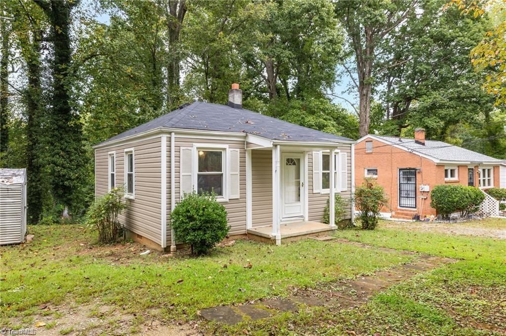 Photo of 905 Mint Avenue, High Point, NC 27260 (MLS # 1207887)