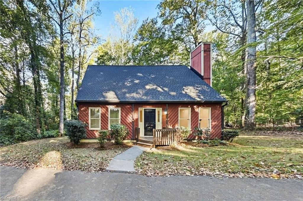 3299 Whitaker Court NW