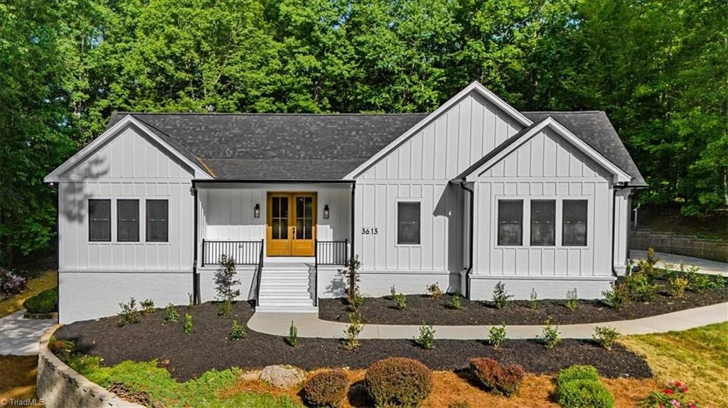 Photo of 3613 Summit Lakes Drive, Browns Summit, NC 27214 (MLS # 1217578)