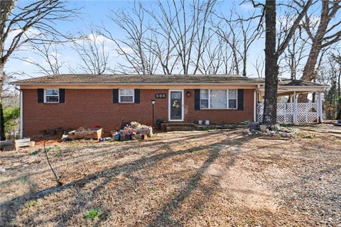 Homes For Sale - 508 Pineywood Road<br/> Thomasville, NC 27360