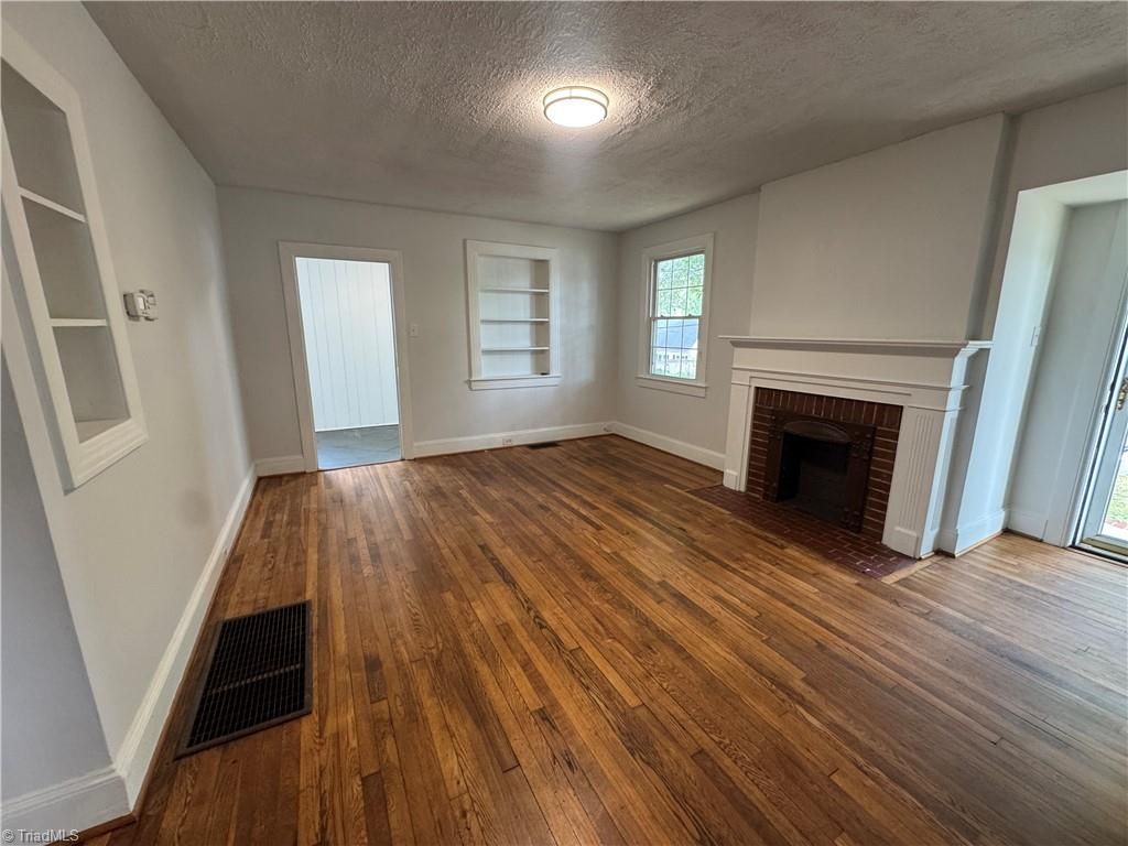 Photo of 2369 Jefferson Avenue, Winston-Salem, NC 27103 (MLS # 1224022)