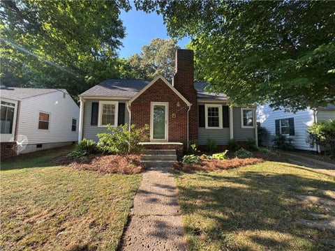 Homes For Sale - 2369 Jefferson Avenue<br/> Winston-Salem, NC 27103