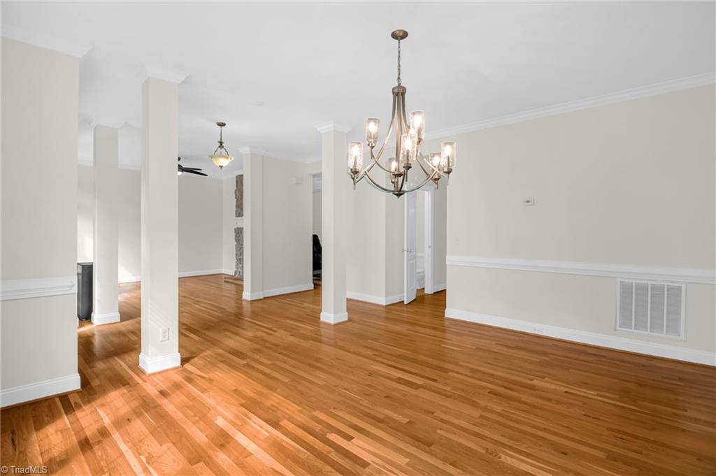 8916 Grove Park Drive