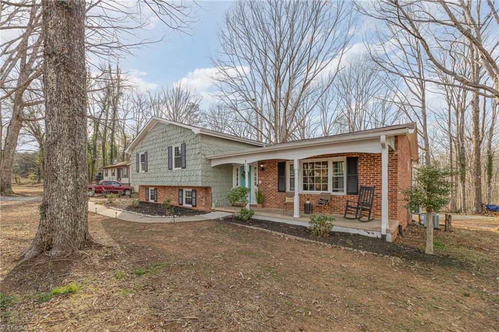 8788 Circle Drive, Rural Hall, North Carolina image 2