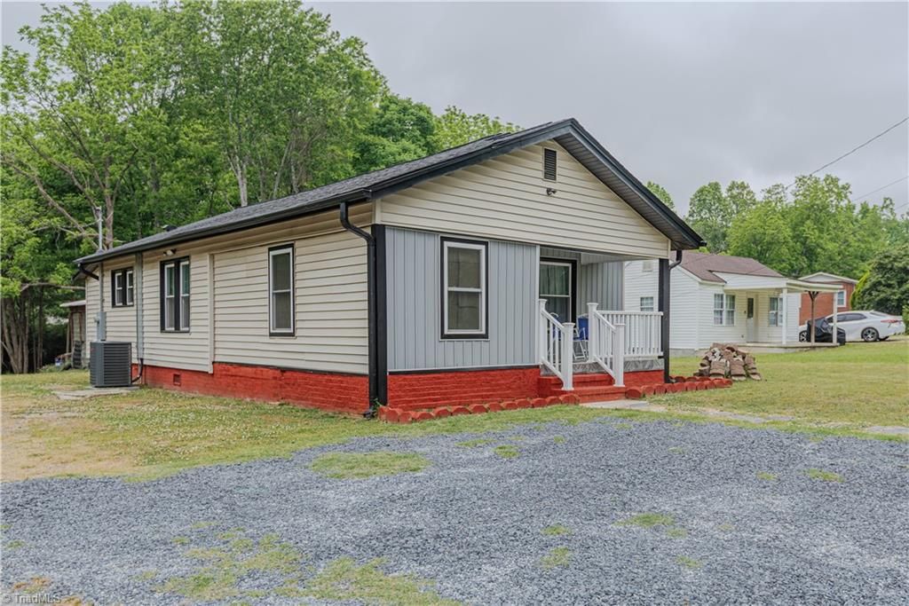 Photo of 130 West Street, Asheboro, NC 27205 (MLS # 1222382)