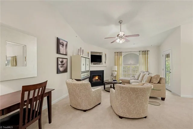 4305 Timberbrooke Drive Unit 3C, photo 2 of 27
