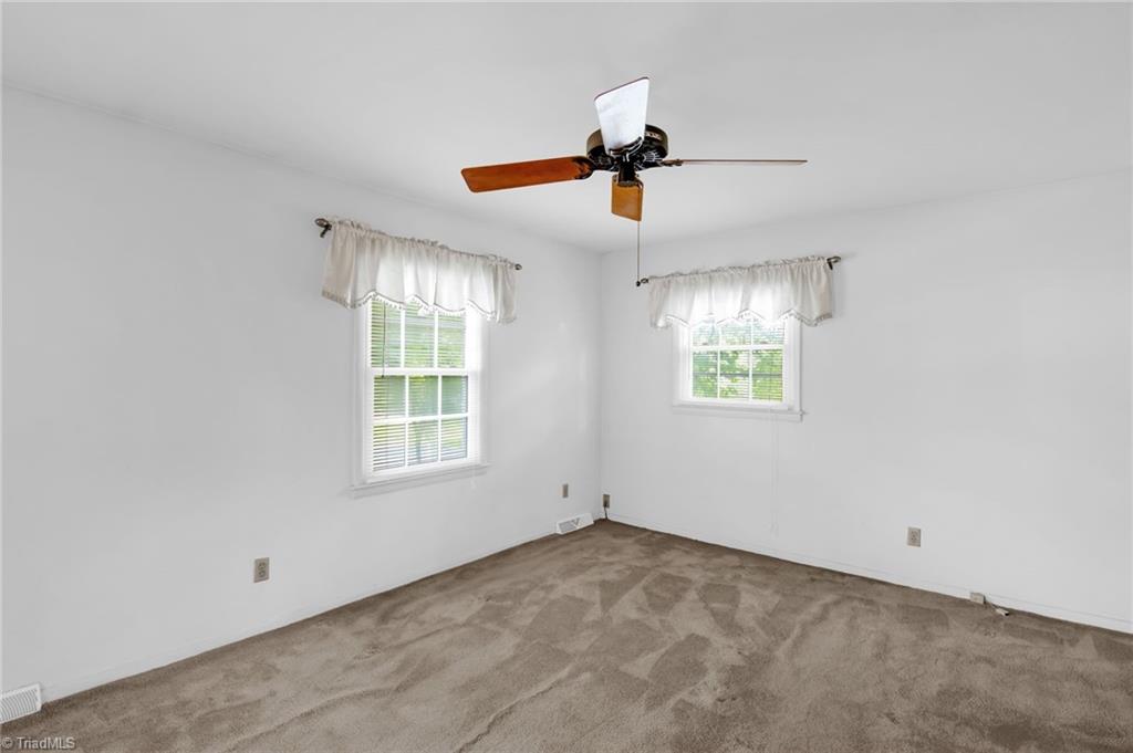3106 Winchester Drive, Greensboro, North Carolina image 27