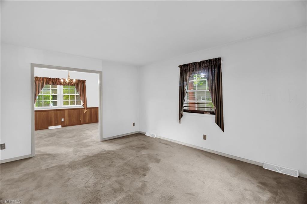 3106 Winchester Drive, Greensboro, North Carolina image 8
