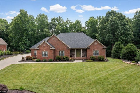 Homes For Sale - 704 Terrace Drive<br/> Davidson County, Lexington, NC 27295