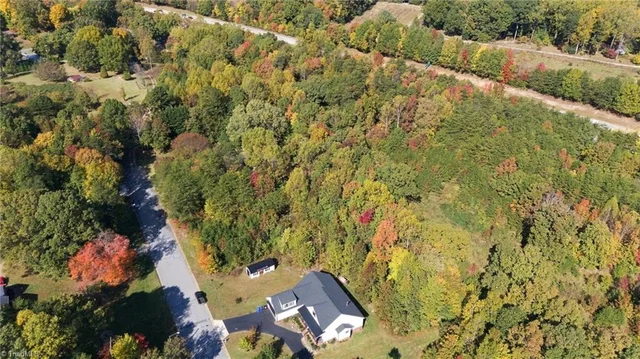 127 Wilchester Lane, photo 5 of 16