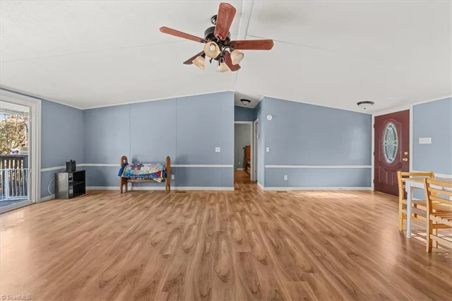 3324 Old Tree Road, photo 5 of 37