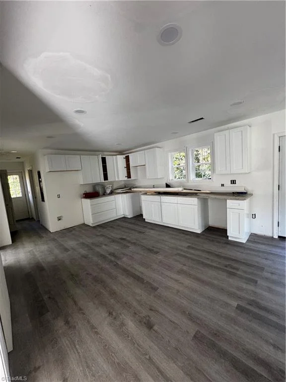 1438 Madison Street, photo 3 of 23