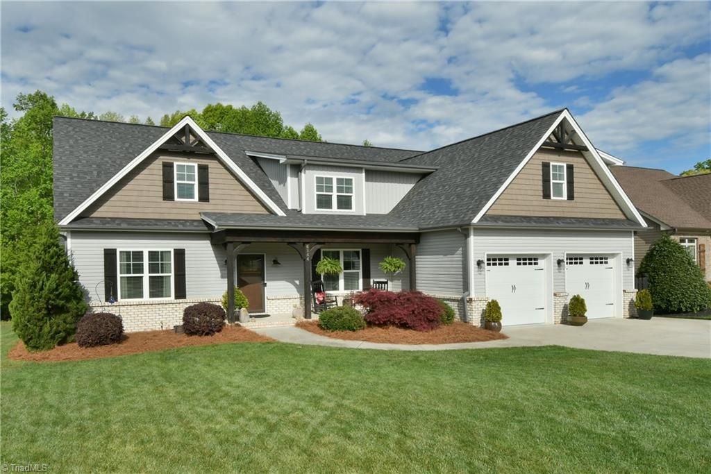 Photo of 6844 Orchard Path Drive, Clemmons, NC 27012 (MLS # 1221680)
