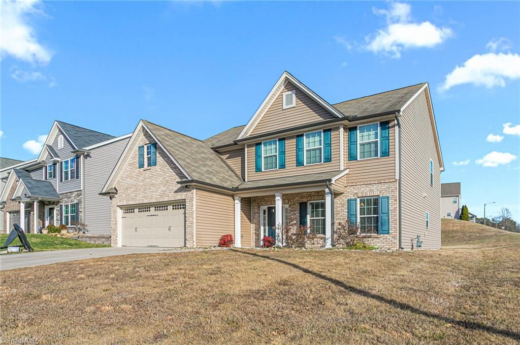 Photo of 3674 Hayfield Court, Thomasville, NC 27360 (MLS # 1207481)
