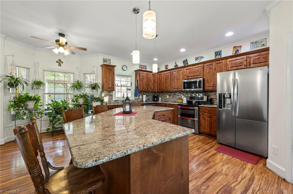 2515 Woodlyn Way, Greensboro, North Carolina image 26