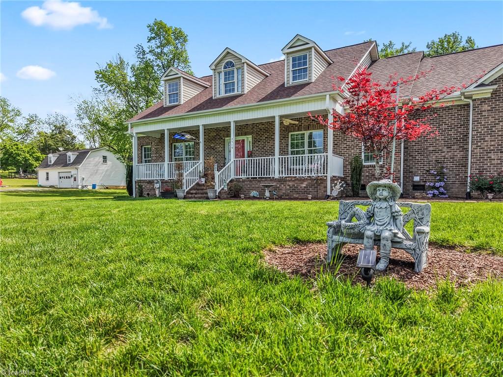 2515 Woodlyn Way, Greensboro, North Carolina image 5