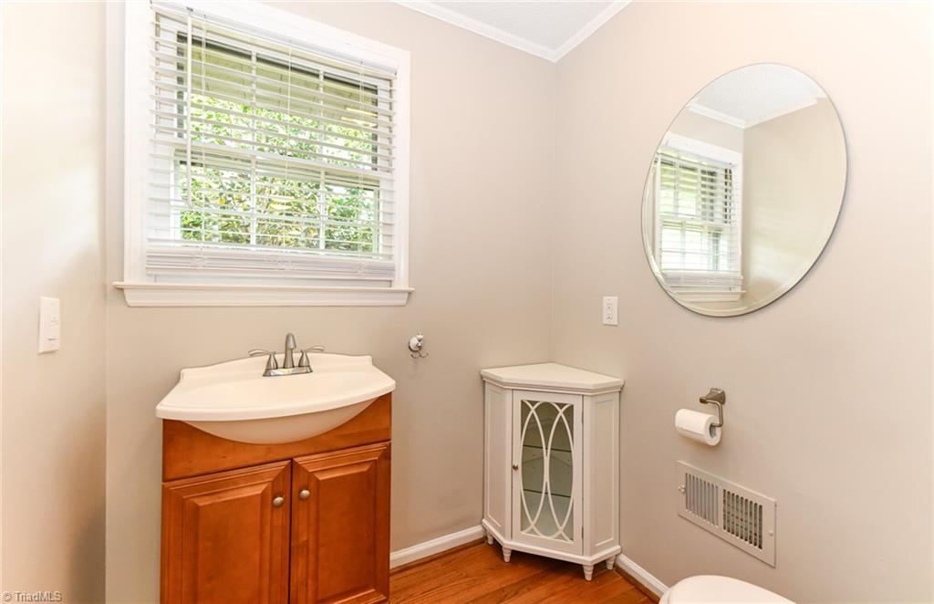 819 Montpelier Drive, Greensboro, North Carolina image 19