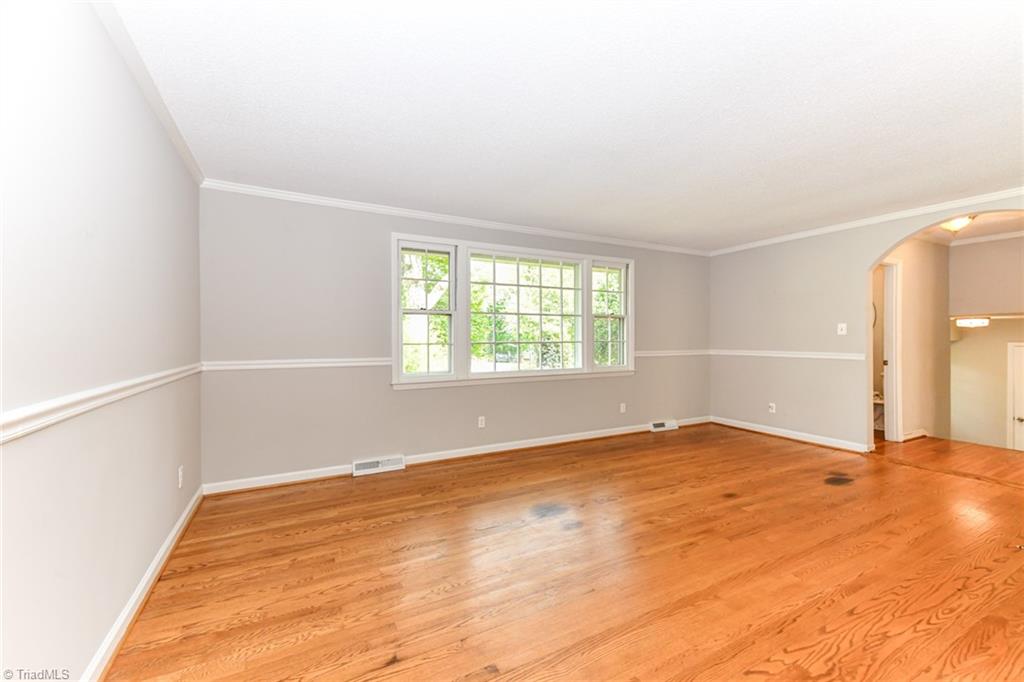 819 Montpelier Drive, Greensboro, North Carolina image 17