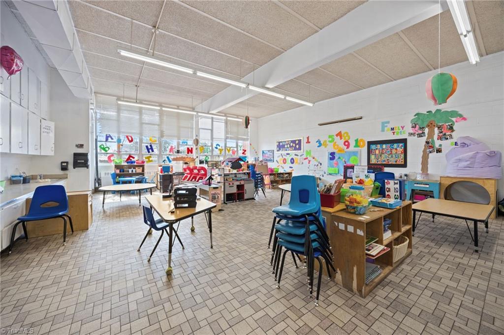 2300 Spring Garden Street