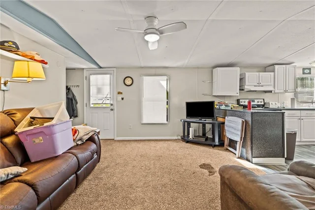 6256 Lowerywood Circle, photo 5 of 36