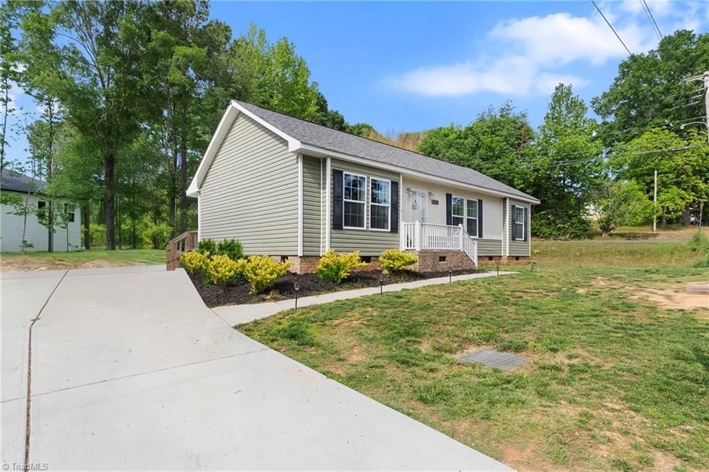 Photo of 1316 Wiscassett Street, Albemarle, NC 28001 (MLS # 1217930)