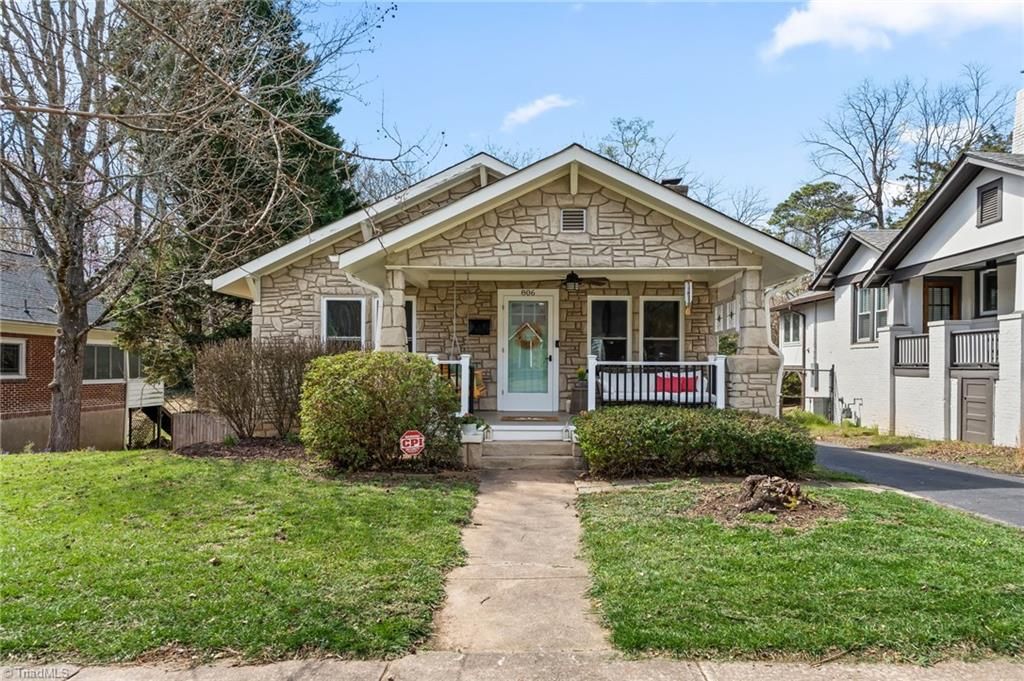 Photo of 806 Gales Avenue, Winston-Salem, NC 27103 (MLS # 1212439)