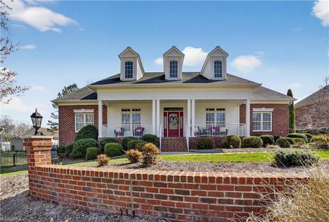 Homes For Sale - 3032 Lawson Court<br/> Randleman, NC 27317