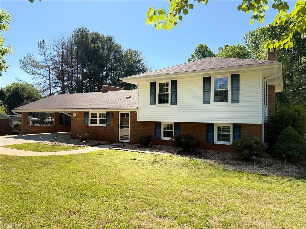 Photo of 5151 River Road Liberty Grove Church Road, North Wilkesboro, NC 28659 (MLS # 1216739)