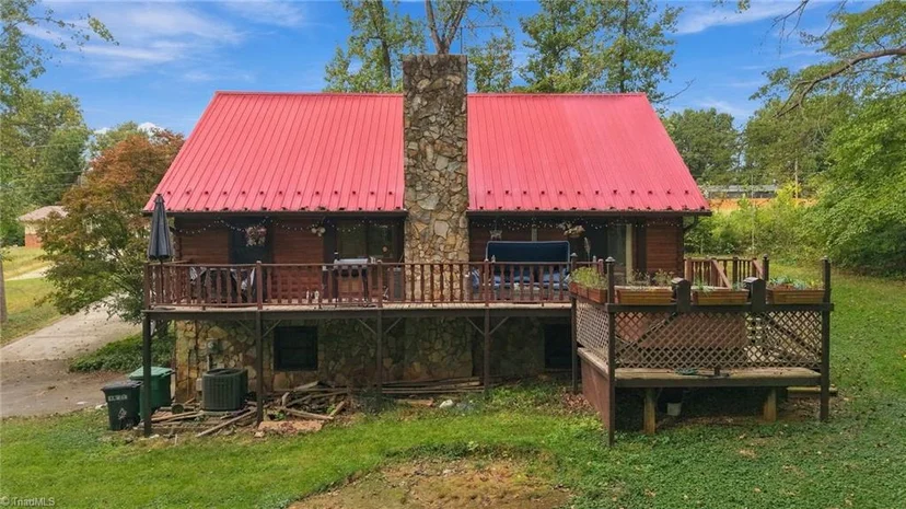 180 Webster Road, photo 1 of 46