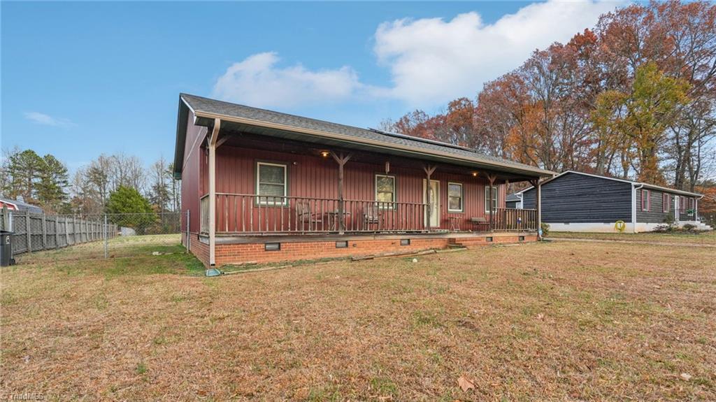 4102 Pineneedle Drive