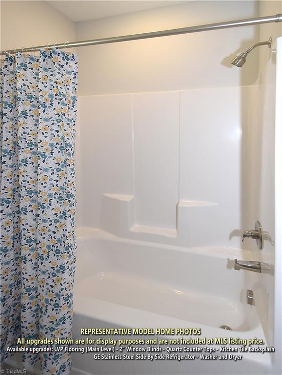 Greensboro, North Carolina 27405, United States, 3 Bedrooms Bedrooms, ,3 BathroomsBathrooms,Residential,Active,195546