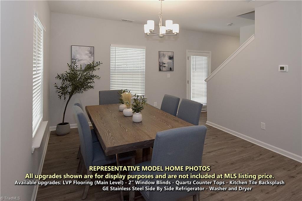 Greensboro, North Carolina 27405, United States, 3 Bedrooms Bedrooms, ,3 BathroomsBathrooms,Residential,Active,195546