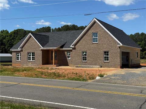 Homes For Sale - 156 Greenhill Road<br/> Mocksville, NC 27028