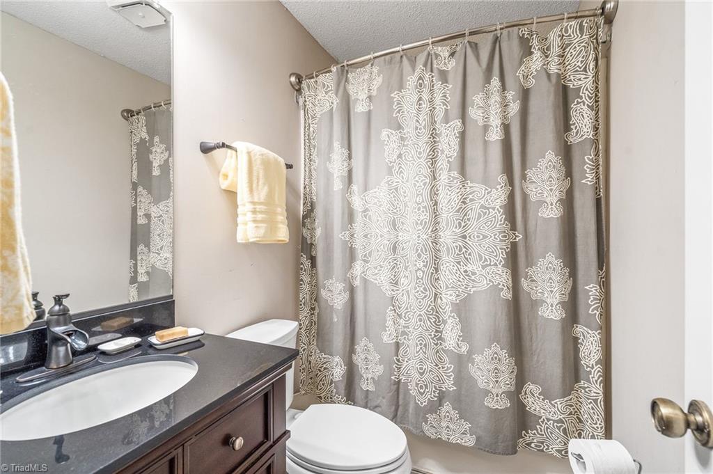 318 Fieldstone Drive, Burlington, North Carolina image 27