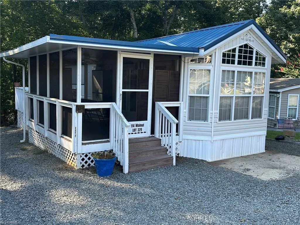 114 Walnut Circle, New London, NC, 28127