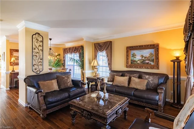 3809 Parkway Vista Road, photo 5 of 45