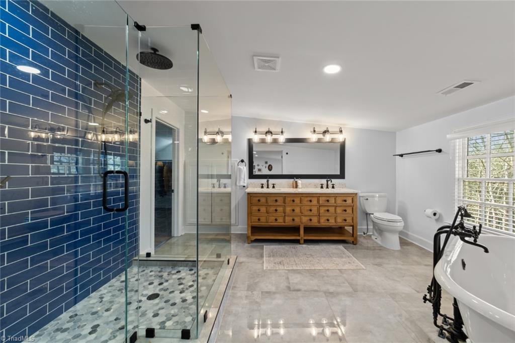 Winston-Salem, North Carolina 27106, United States, 4 Bedrooms Bedrooms, ,2 BathroomsBathrooms,Residential,Coming Soon,95172