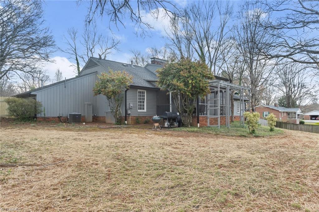 Winston-Salem, North Carolina 27106, United States, 4 Bedrooms Bedrooms, ,2 BathroomsBathrooms,Residential,Coming Soon,95172