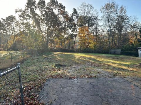 A home in Mount Airy