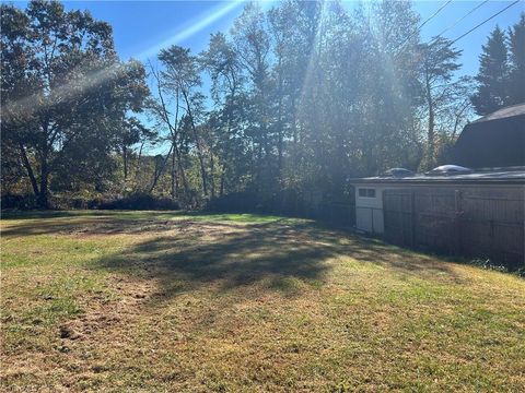 A home in Mount Airy