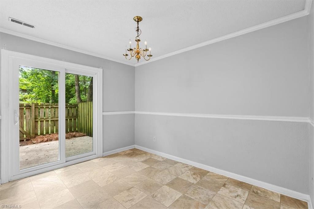 Greensboro, North Carolina 27409, United States, 2 Bedrooms Bedrooms, ,3 BathroomsBathrooms,Residential,Active,176884