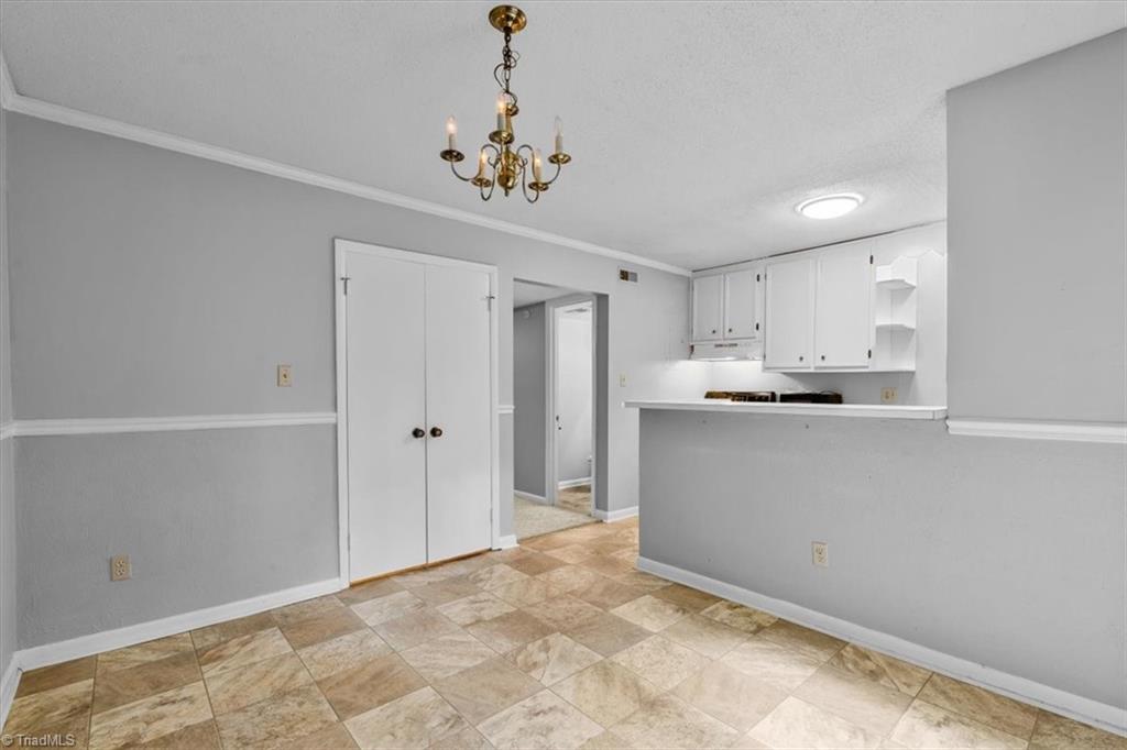 Greensboro, North Carolina 27409, United States, 2 Bedrooms Bedrooms, ,3 BathroomsBathrooms,Residential,Active,176884