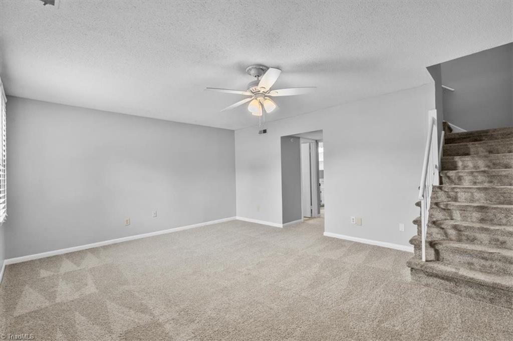 Greensboro, North Carolina 27409, United States, 2 Bedrooms Bedrooms, ,3 BathroomsBathrooms,Residential,Active,176884