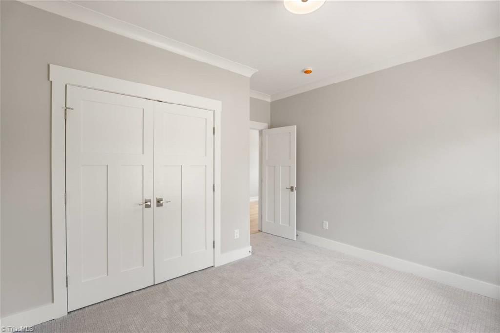 Winston-Salem, North Carolina 27106, United States, 4 Bedrooms Bedrooms, ,3 BathroomsBathrooms,Residential,Active,88650