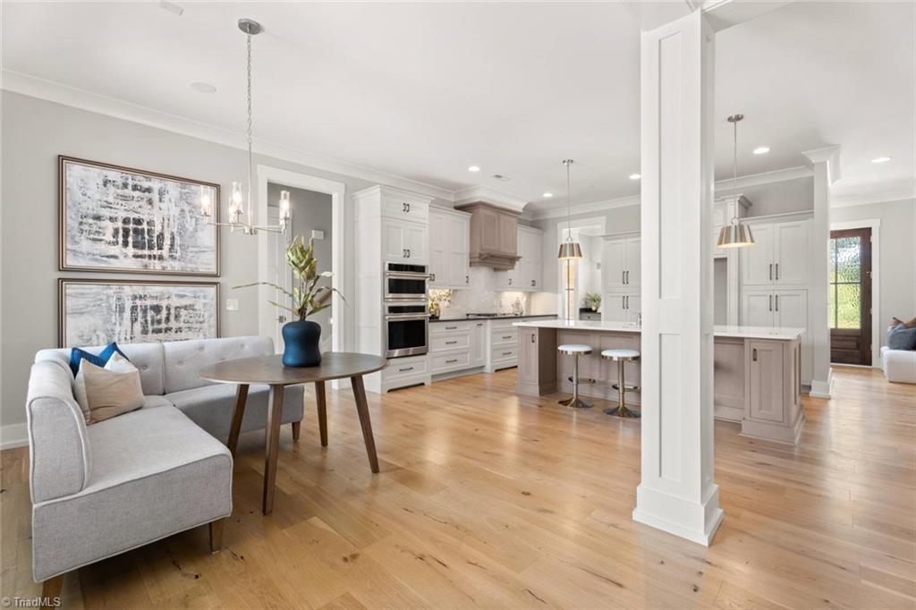 Winston-Salem, North Carolina 27106, United States, 4 Bedrooms Bedrooms, ,3 BathroomsBathrooms,Residential,Active,88650