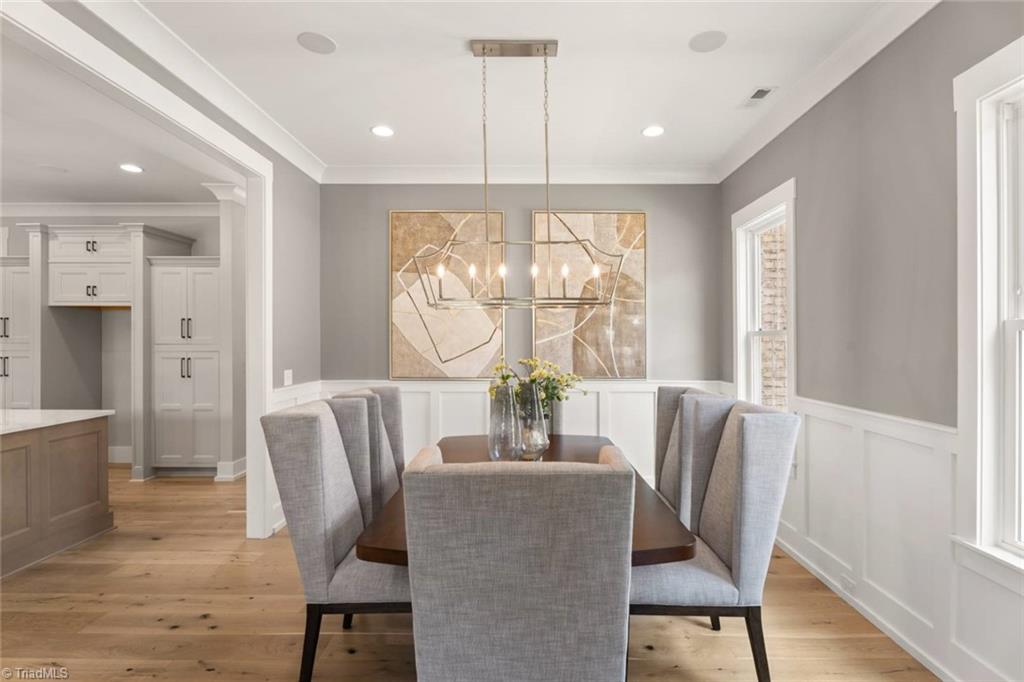 Winston-Salem, North Carolina 27106, United States, 4 Bedrooms Bedrooms, ,3 BathroomsBathrooms,Residential,Active,88650